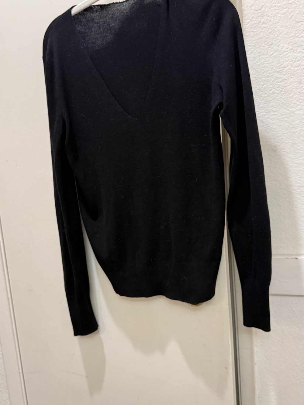 Black V-Neck silk cashmere Women’s Sweater small